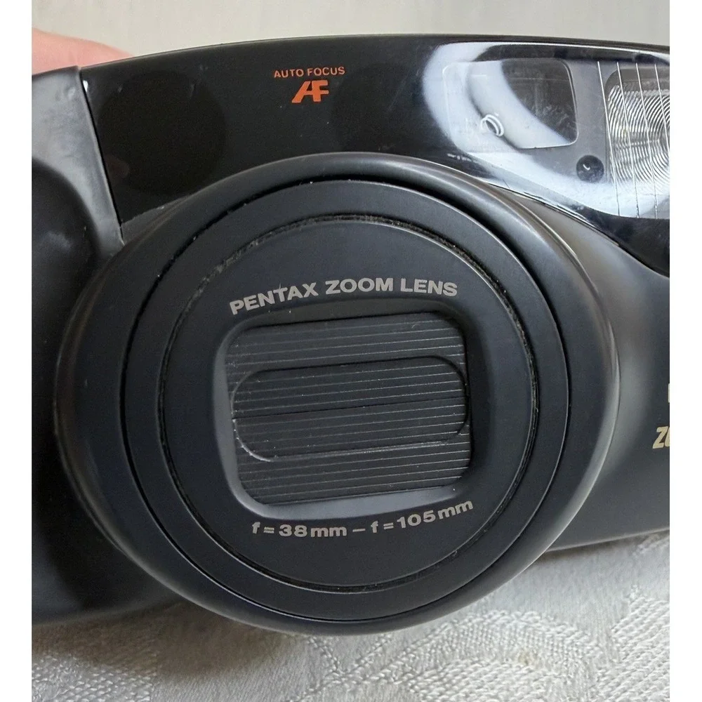 Pentax Zoom 105-R 38mm 105mm Film Camera w/ Strap Black UNTESTED TURNS ON